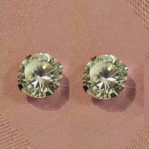 Clear 4mm #CZ Silver Stud Earrings 4 pronged